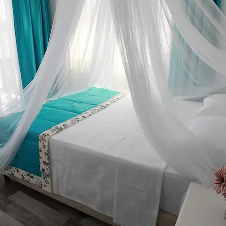 Aparthotel Tasada *