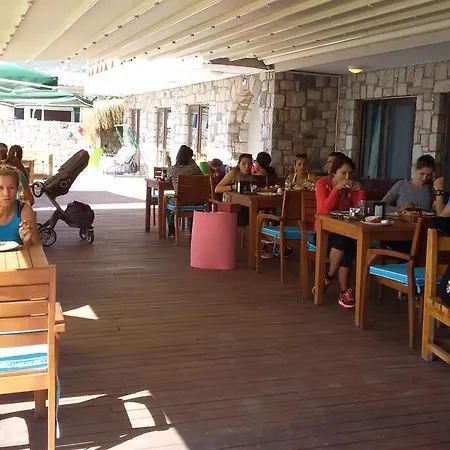 Aparthotel Tasada *