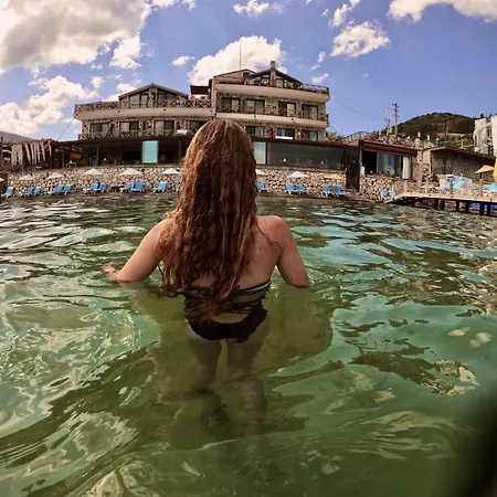 Tasada アパートホテル