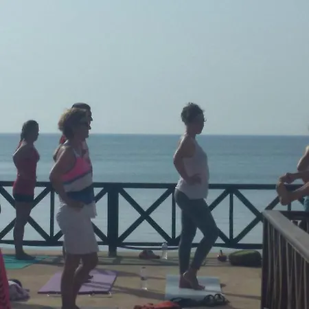 アパートホテル Tasada カラブルン