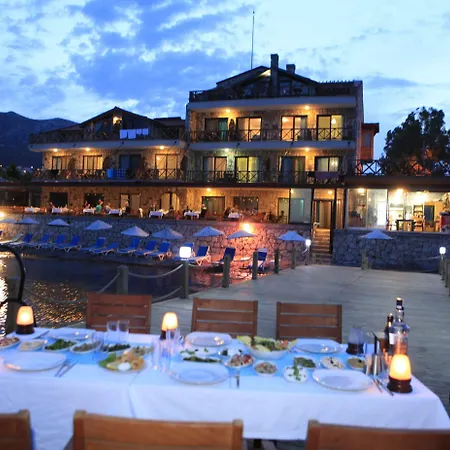 アパートホテル Tasada カラブルン